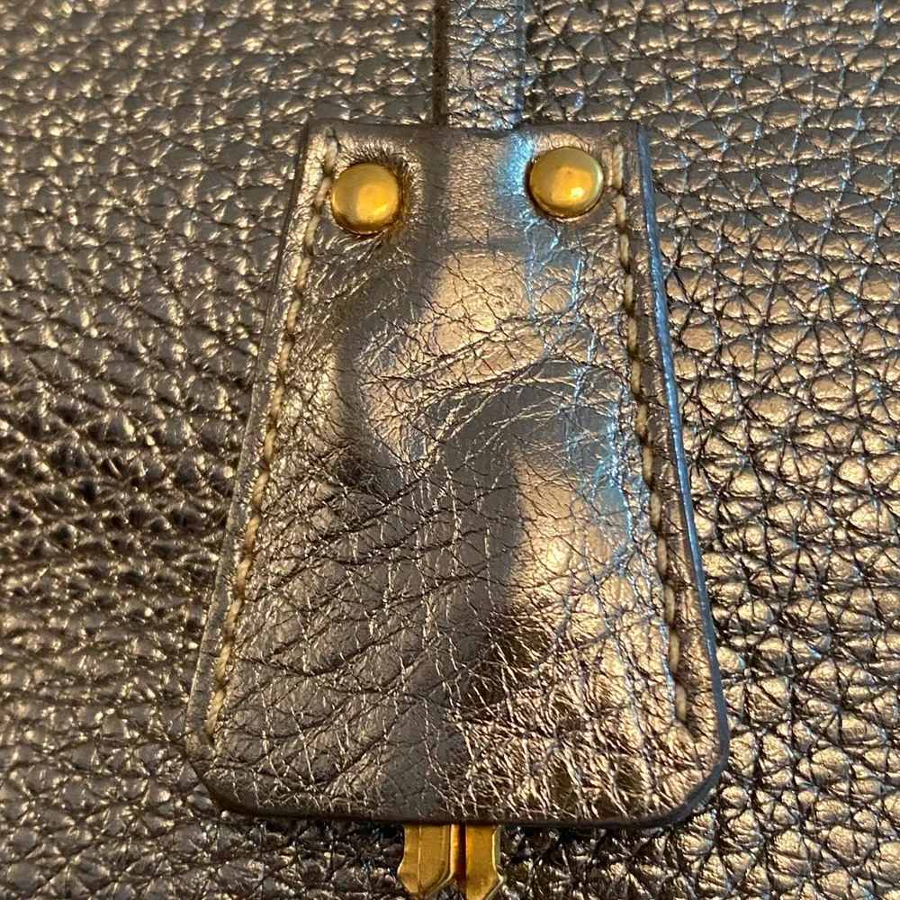 ❤️PRADA SILVER PURSE❤️ - Picture 8 of 16